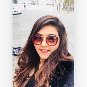 Meet your Posher, Nidhi